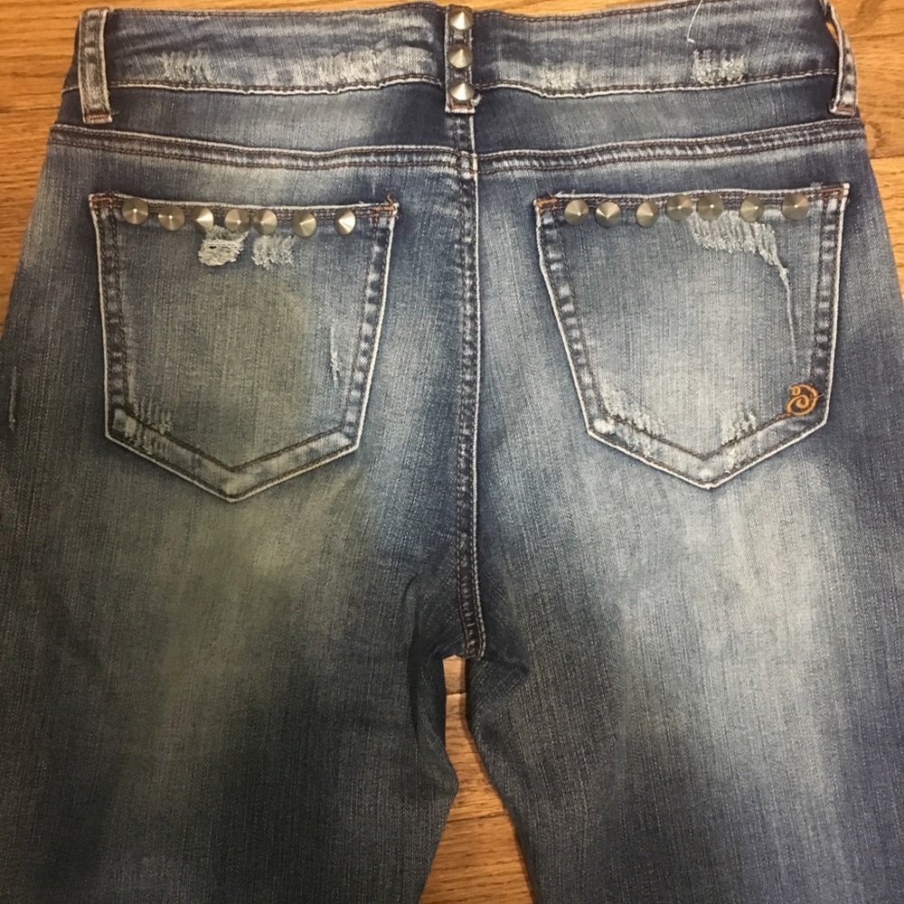 Skinny Jeans with spikes details - Picture 3 of 6